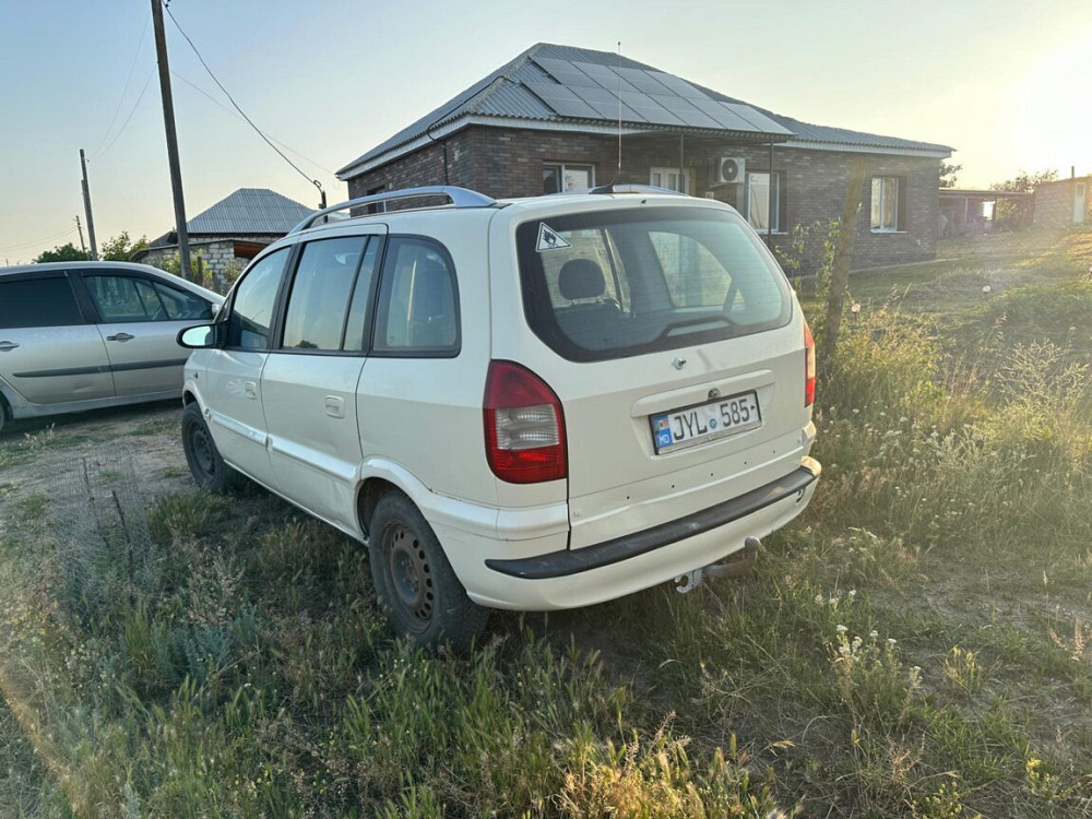 Opel Zafira 2004 an Comrat Comrat - fotografie 7