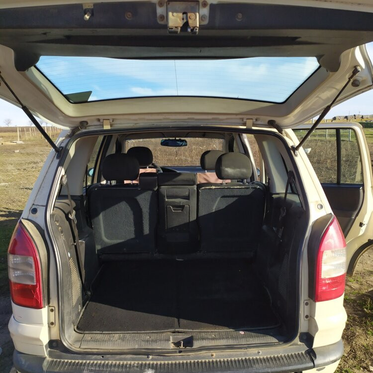 Opel Zafira 2004 an Comrat Comrat - fotografie 2