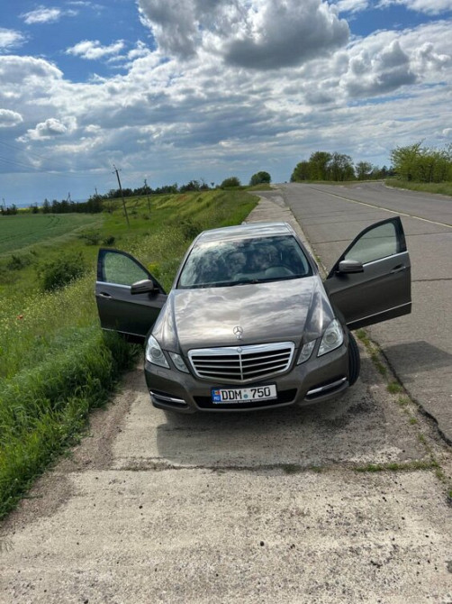 Mercedes E-Class 2011 год Тирасполь Тирасполь - изображение 9