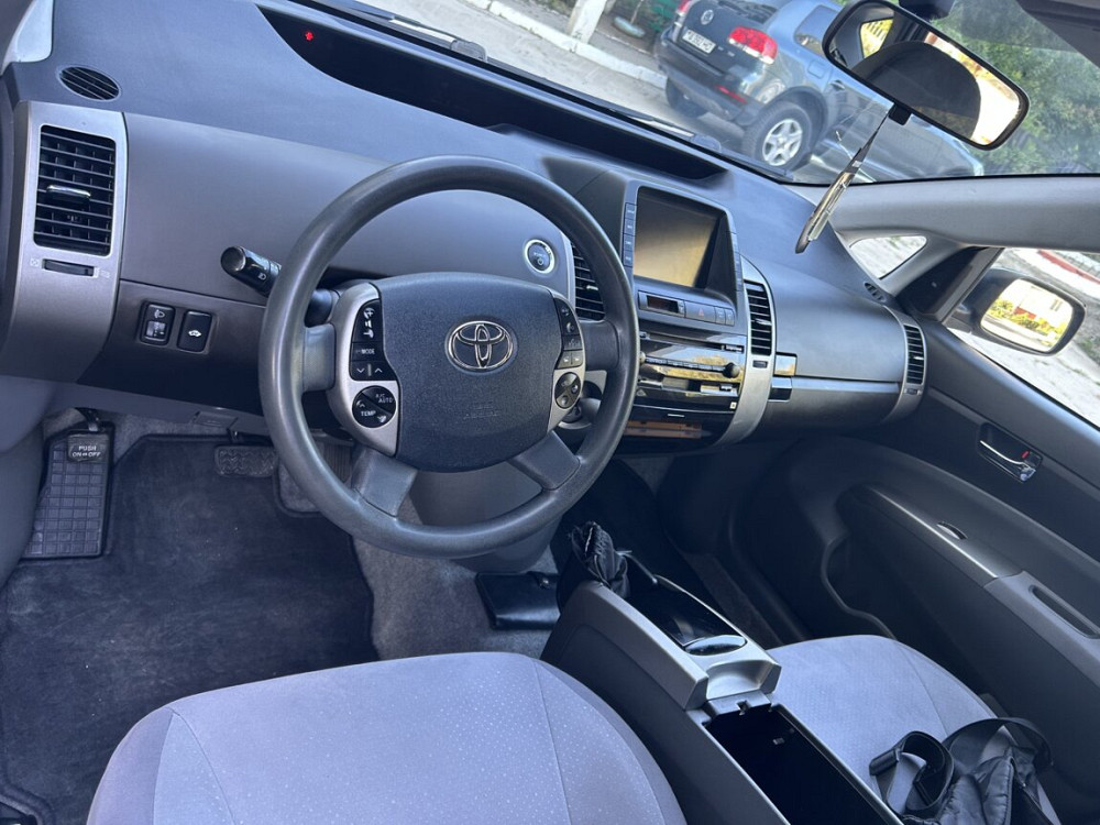 Toyota Prius 2004 год Бендеры Бендеры - изображение 2