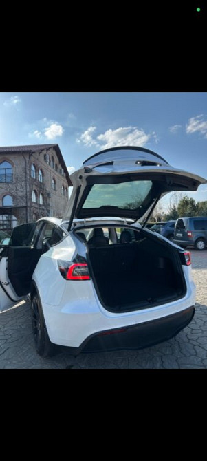 Tesla Model Y 2021 год Тирасполь Тирасполь - изображение 7