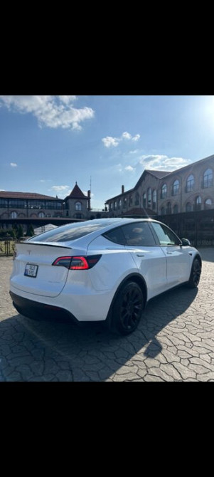 Tesla Model Y 2021 год Тирасполь Тирасполь - изображение 2
