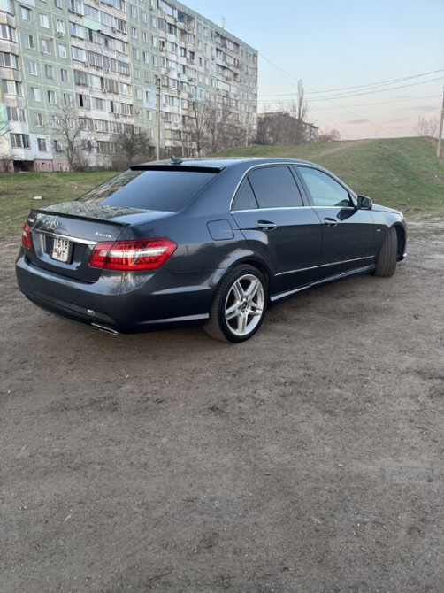Mercedes E-Class 2012 an Tiraspol Tiraspol - fotografie 5