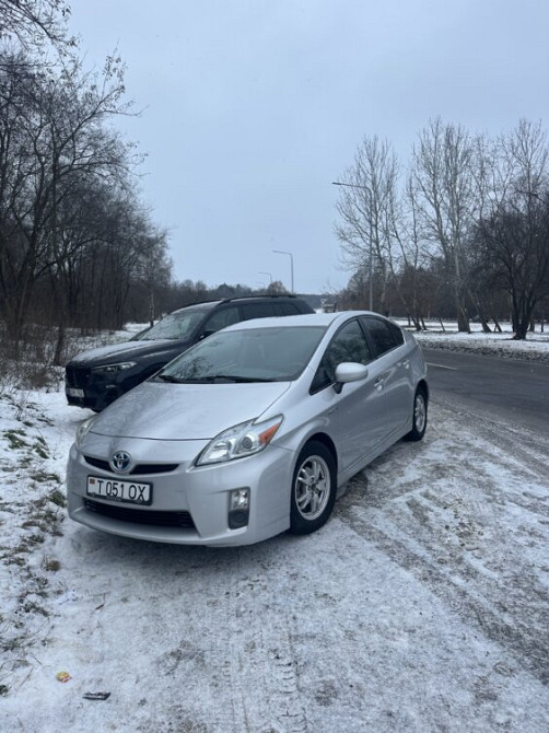Toyota Prius 2010 an Bender Bender - fotografie 1