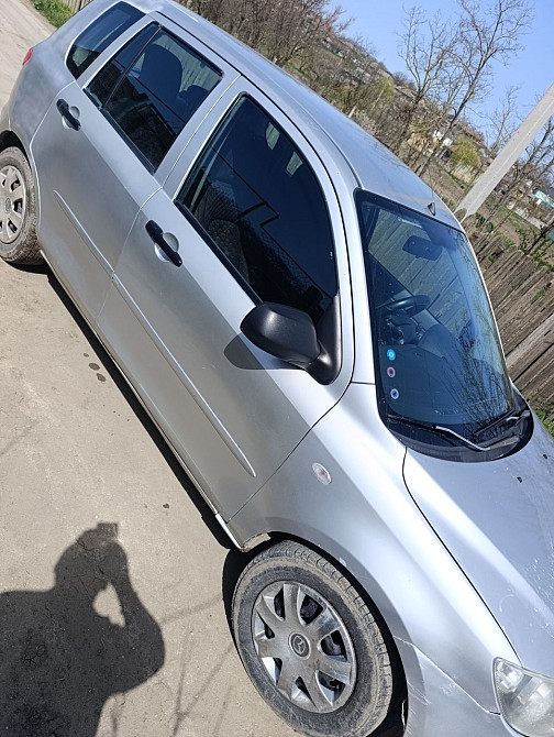 Mazda 2 2004 год Кишинёв Кишинёв - изображение 7