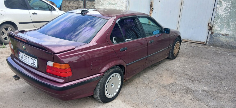 BMW 3 Series 1997 год Бендеры Бендеры - изображение 2