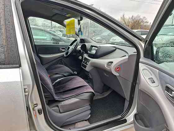 Nissan Almera Tino 2003 год Кишинёв Кишинёв