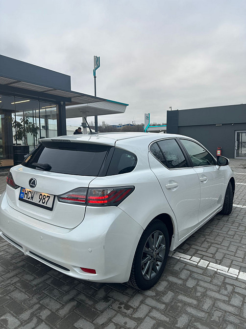 Lexus CT Series Кишинёв - изображение 3