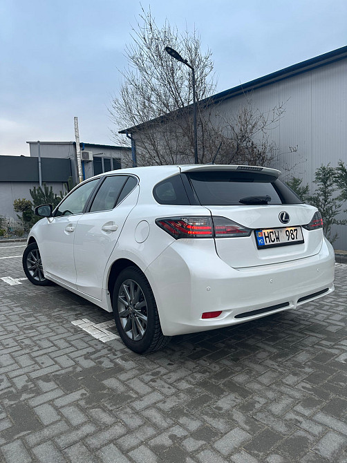 Lexus CT Series Кишинёв - изображение 2