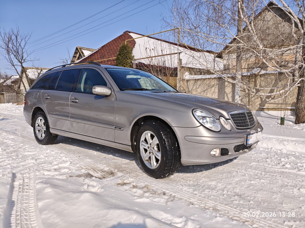 Mercedes E-Class 2003 год Бендеры Бендеры - изображение 4