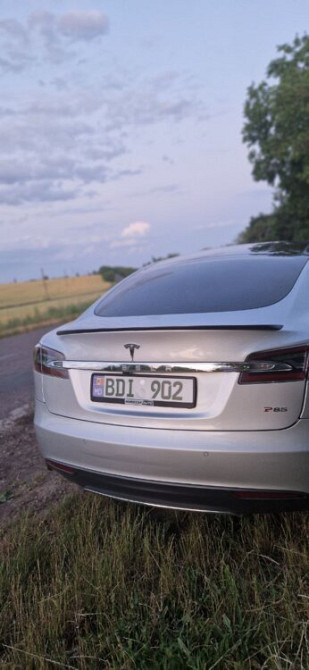 Tesla Model S 2013 an Tiraspol Tiraspol - fotografie 6