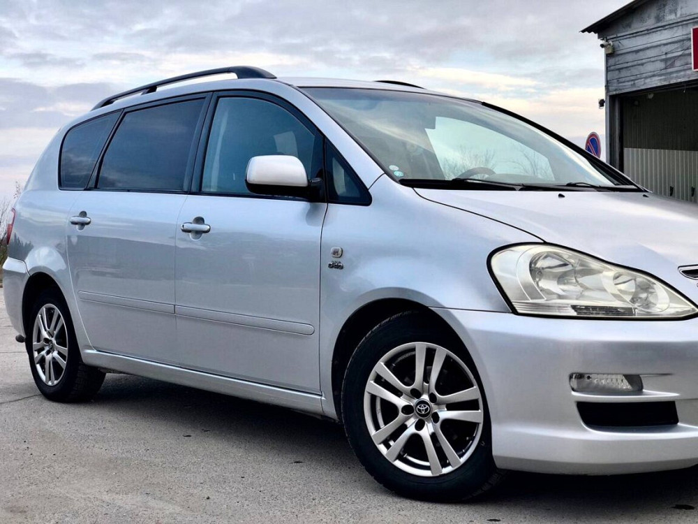 Toyota Avensis Verso 2004 год Рыбница Рыбница - изображение 5