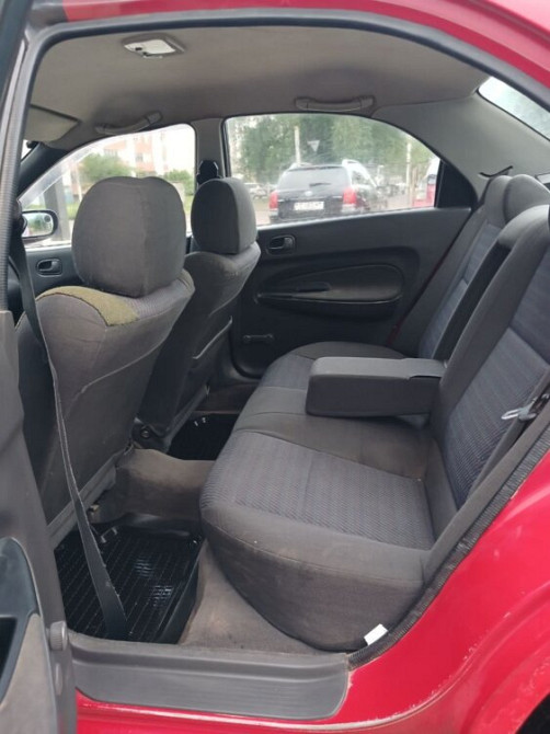 Mazda 323 1996 год Тирасполь Тирасполь - изображение 8
