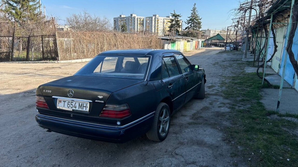 Mercedes W124 1994 год Бендеры Бендеры - изображение 6