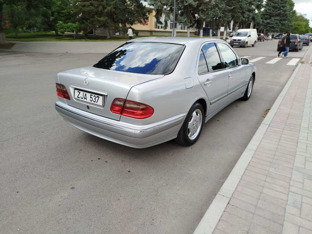Mercedes E-Class 2001 год Бендеры Бендеры - изображение 6
