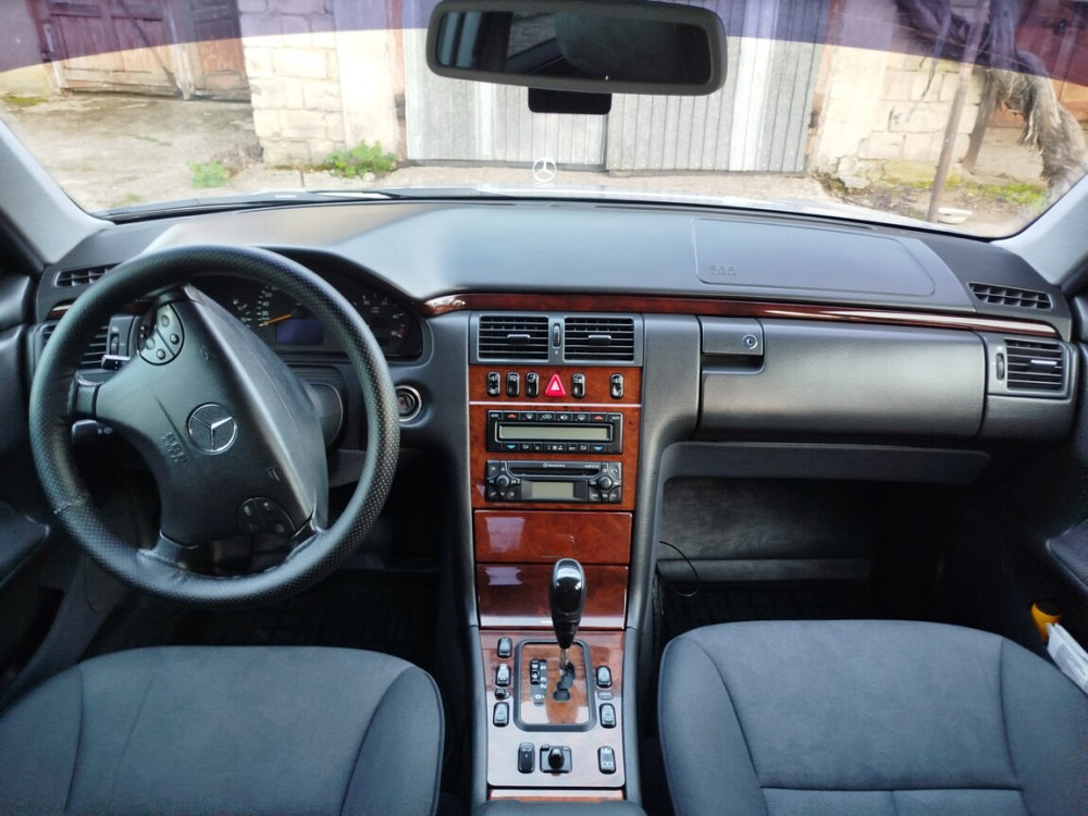 Mercedes E-Class 2001 год Бендеры Бендеры - изображение 8