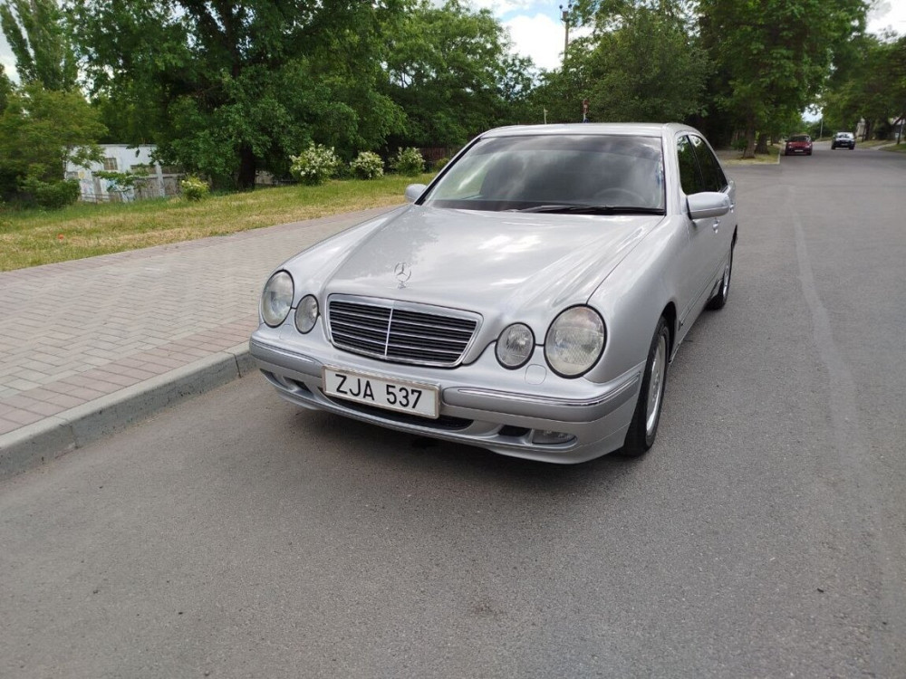 Mercedes E-Class 2001 год Бендеры Бендеры - изображение 2