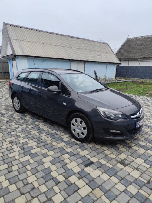 Opel Astra 2014 год Слободзея Слободзея - изображение 3