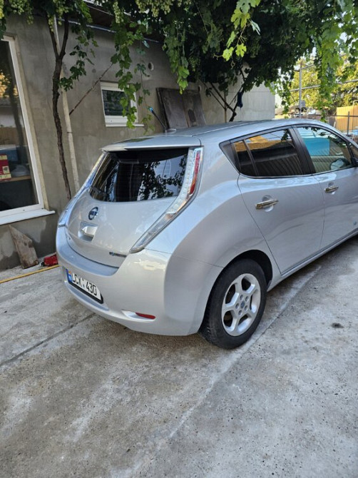 Nissan Leaf 2012 год Бендеры Бендеры - изображение 4