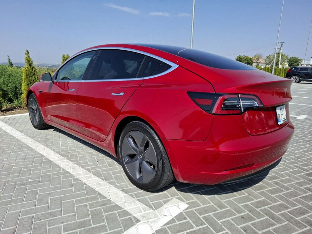 Tesla Model 3 2019 год Тирасполь Тирасполь - изображение 6