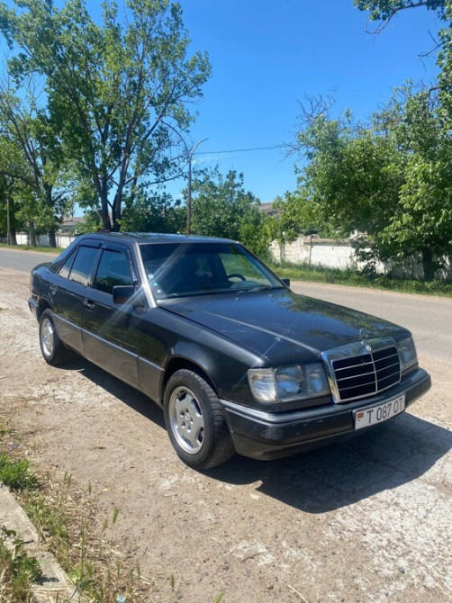Mercedes E-Class 1993 год Тирасполь Тирасполь - изображение 3