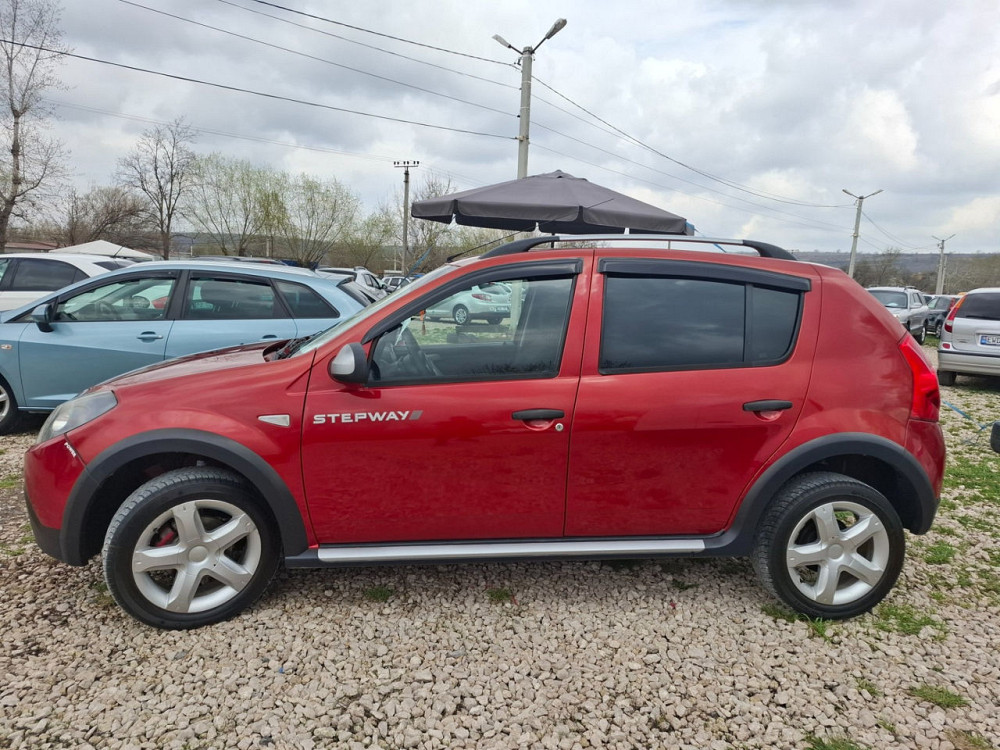 Dacia Sandero 2010 год Кишинёв Кишинёв - изображение 5