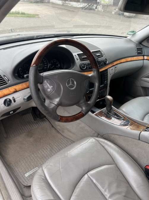 Mercedes E-Class 2005 год Тирасполь Тирасполь - изображение 4