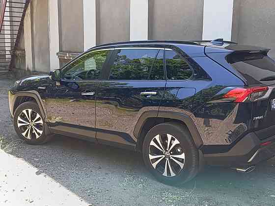 Toyota RAV4 2019 год Бендеры Бендеры