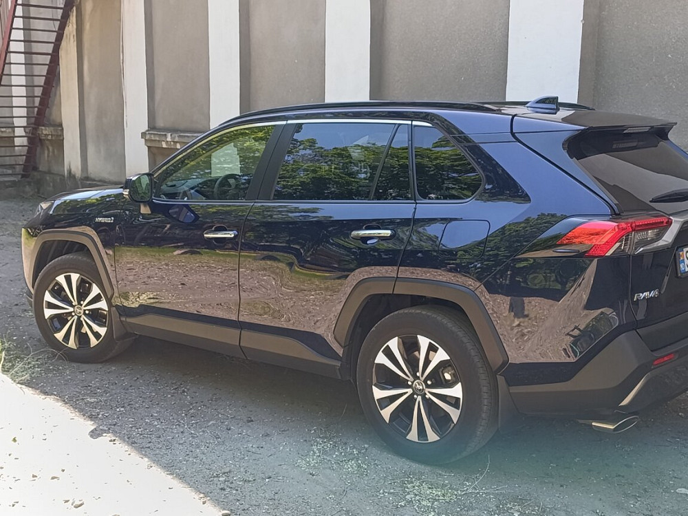 Toyota RAV4 2019 год Бендеры Бендеры - изображение 4