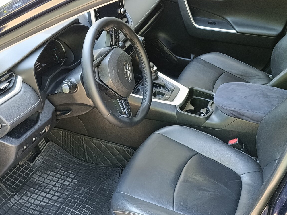 Toyota RAV4 2019 год Бендеры Бендеры - изображение 6