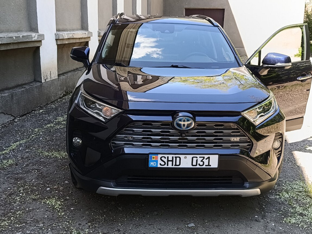 Toyota RAV4 2019 год Бендеры Бендеры - изображение 1