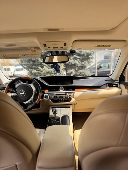 Lexus ES 2013 an Bender Bender - fotografie 9