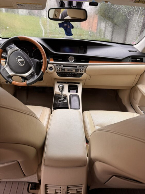 Lexus ES 2013 an Bender Bender - fotografie 6