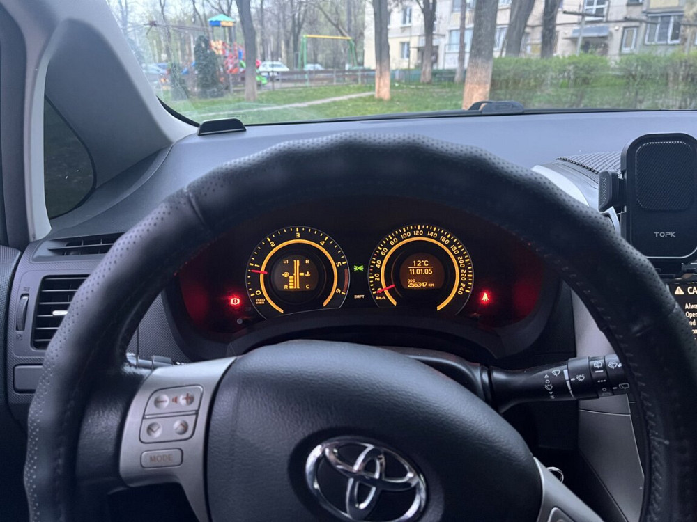 Toyota Auris 2008 год Кишинёв Кишинёв - изображение 6