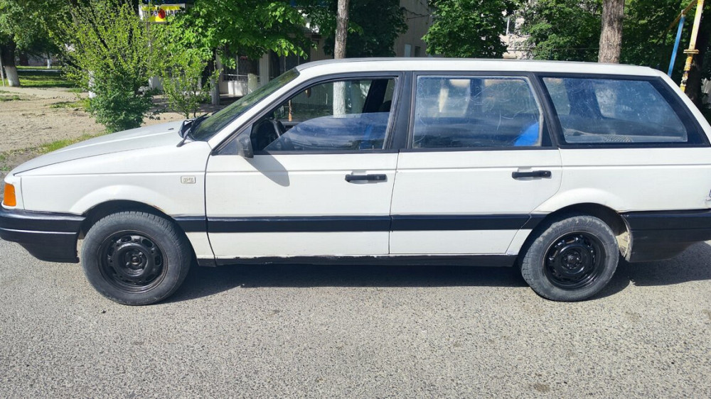 Volkswagen Passat 1990 год Слободзея Слободзея - изображение 1