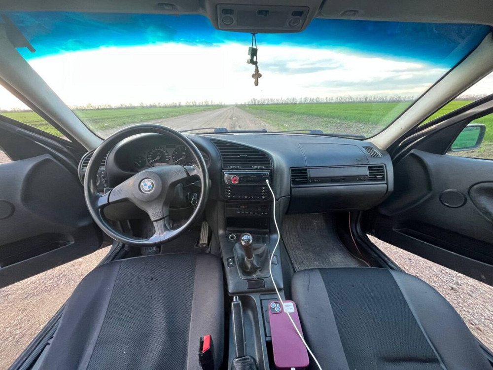 BMW seria 3 1996 an Tiraspol Tiraspol - fotografie 2