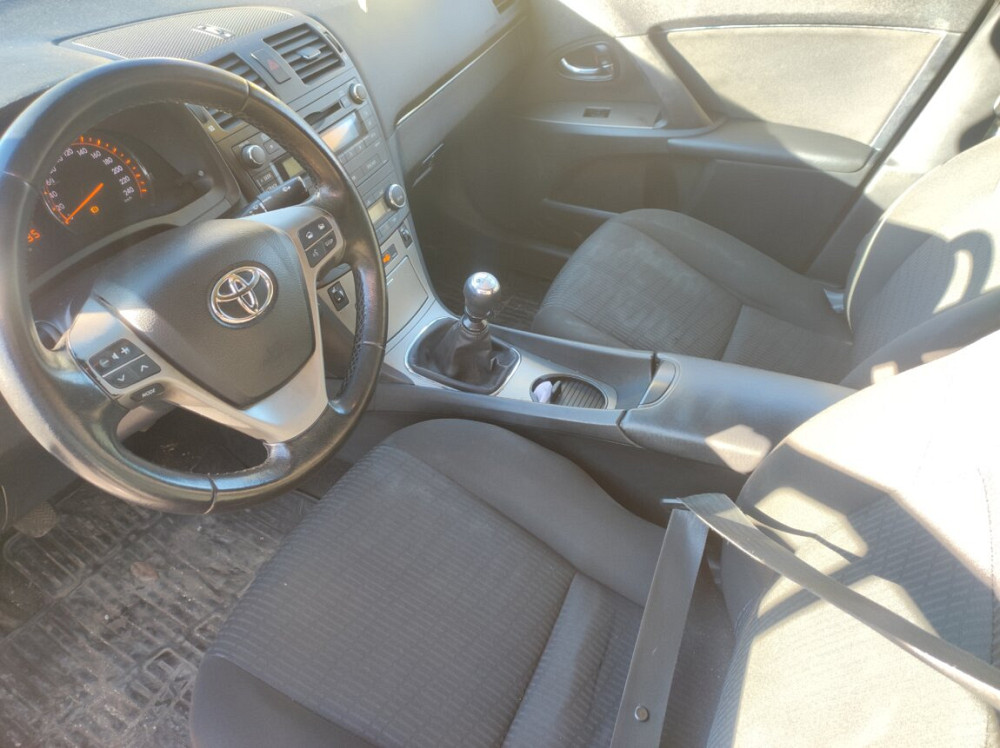 Toyota Avensis 2011 год Каменка Каменка - изображение 10