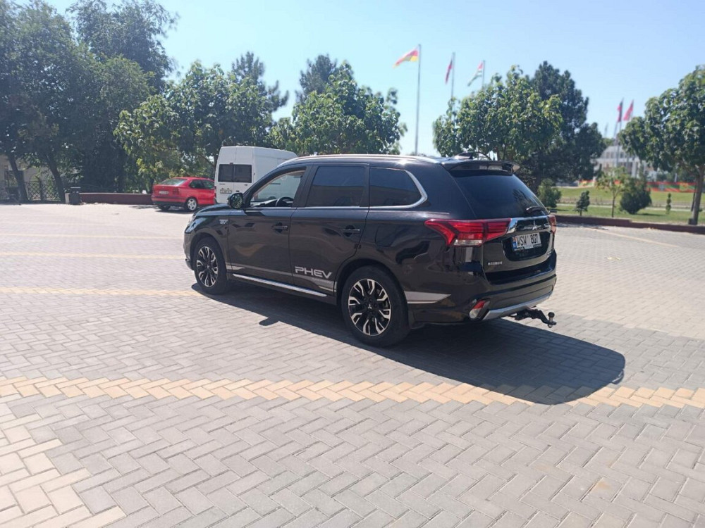 Mitsubishi Outlander 2017 год Тирасполь Тирасполь - изображение 2