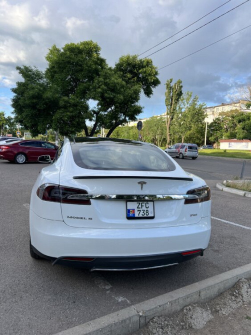 Tesla Model S 2013 год Тирасполь Тирасполь - изображение 1