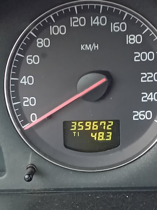 Volvo V70 2003 год Бендеры Бендеры - изображение 4