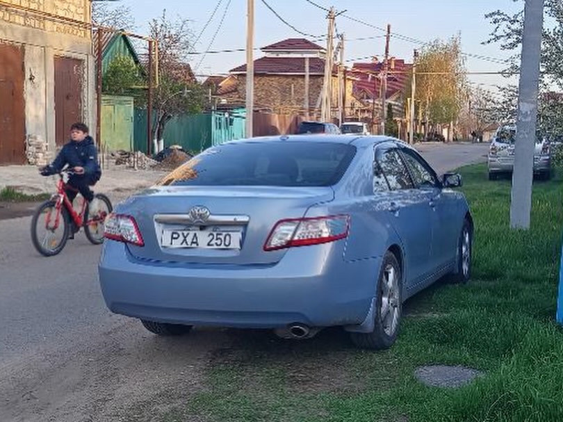 Toyota Camry 2010 год Тирасполь Тирасполь - изображение 3