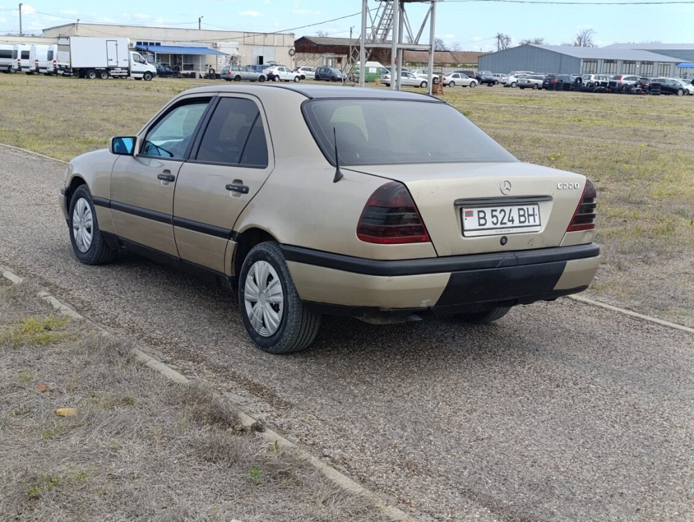 Mercedes C-Class 1996 an Bender Bender - fotografie 3