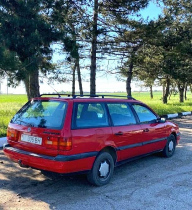Volkswagen Passat 1995 год Суклея Суклея - изображение 3