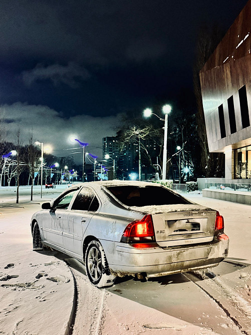 Volvo S60 2004 год Кишинёв Кишинёв - изображение 4