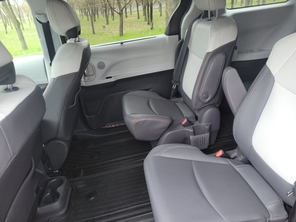 Toyota Sienna 2021 год Тирасполь Тирасполь - изображение 8