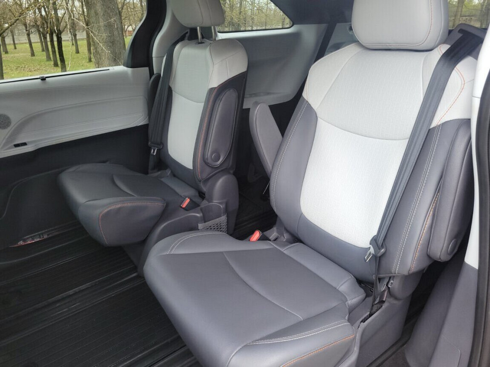 Toyota Sienna 2021 год Тирасполь Тирасполь - изображение 2
