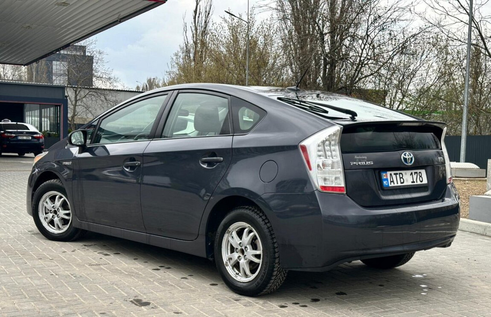 Toyota Prius 2011 год Кишинёв Кишинёв - изображение 5