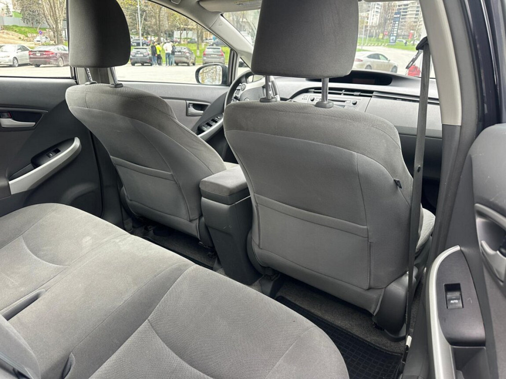 Toyota Prius 2011 год Кишинёв Кишинёв - изображение 10