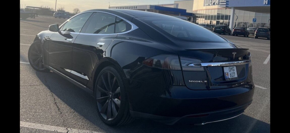 Tesla Model S 2014 год Тирасполь Тирасполь - изображение 8