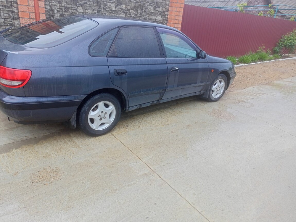 Toyota Carina 1995 год Тирасполь Тирасполь - изображение 1